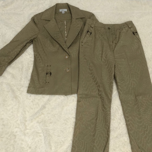 St. John Other - St John Beige Suit